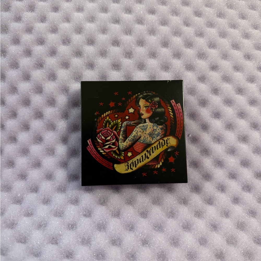 Kat Von D Tattoo-Inspired Bronzer